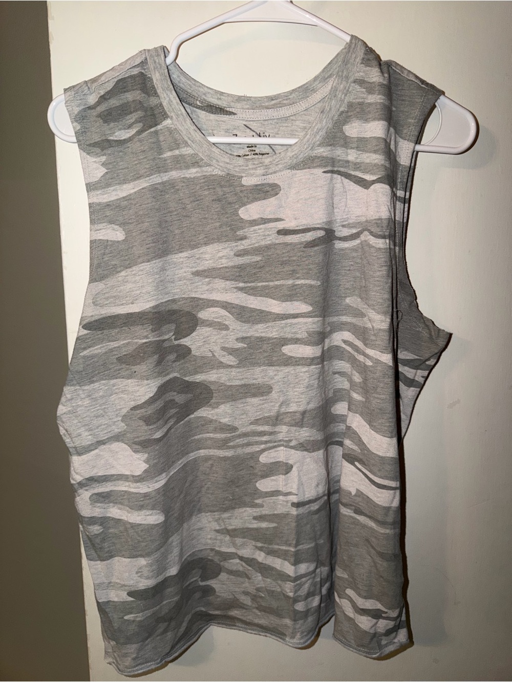 Zoe + Liv Gray Camo Muscle Tee